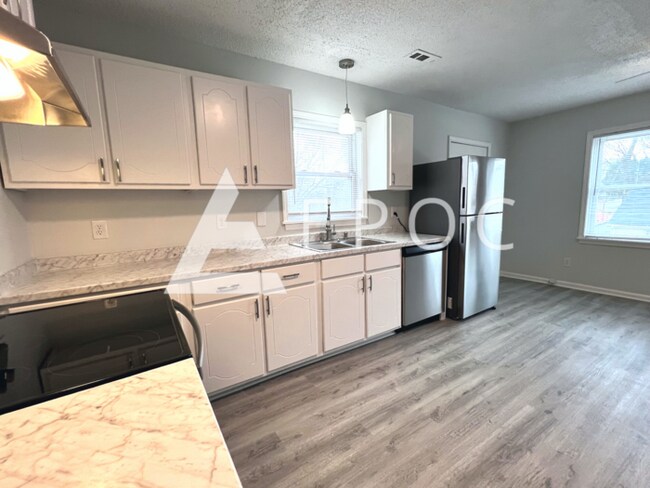 Photo - Greensboro Duplex 2 Bedroom, 1 Bathroom- B...