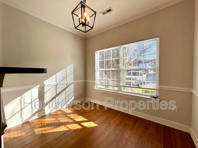Photo - 2132 Sardony Ln