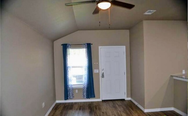 Photo - 1204 N 18th St Unidad A