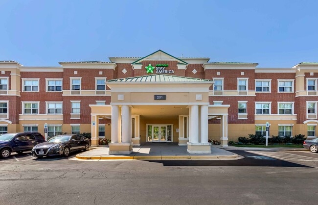 Building Photo - Furnished Studio-Washington, D.C. - Gaithe... Rental