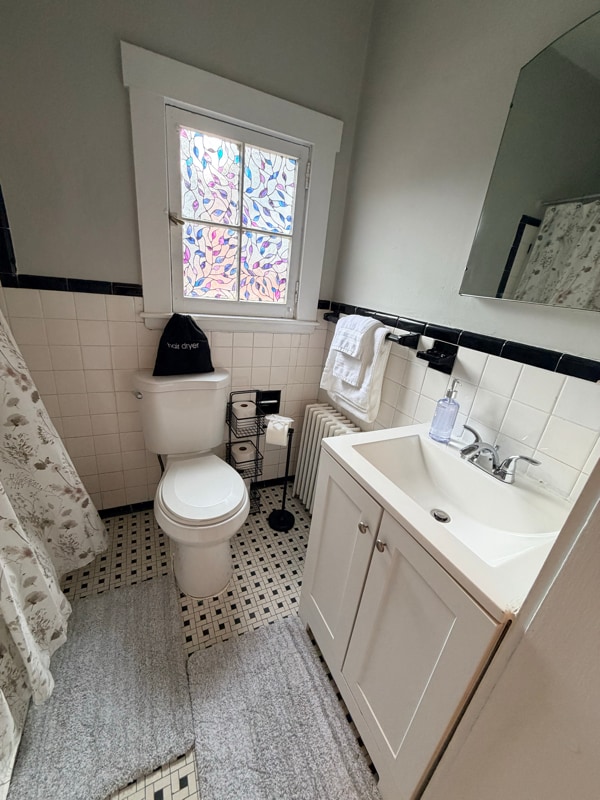 Photo - 101 E 33rd St Unit 1