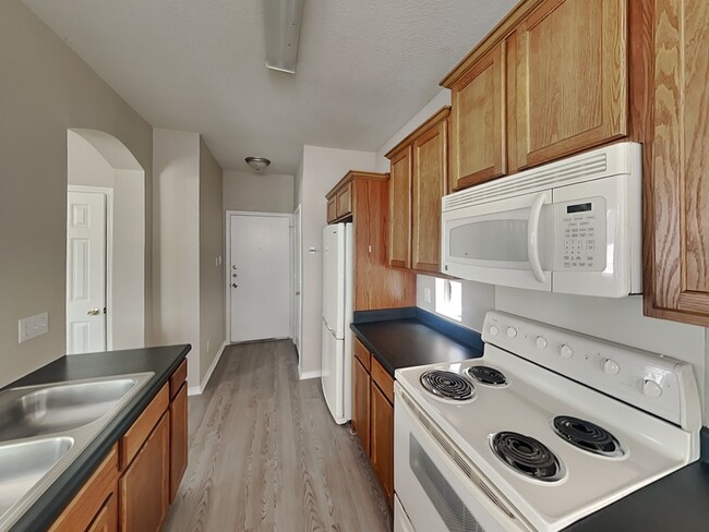 Photo - 1250 Nicholas Manor