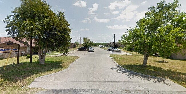 Photo - 1200 Goliad St