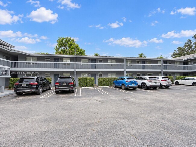 Photo - 8982 W Sample Rd Unit 204