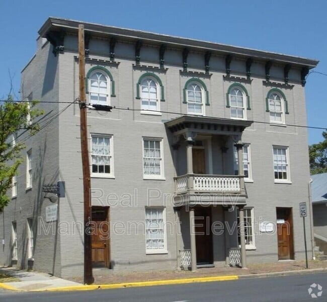 Building Photo - 523 S Cameron St Unit #4 Rental