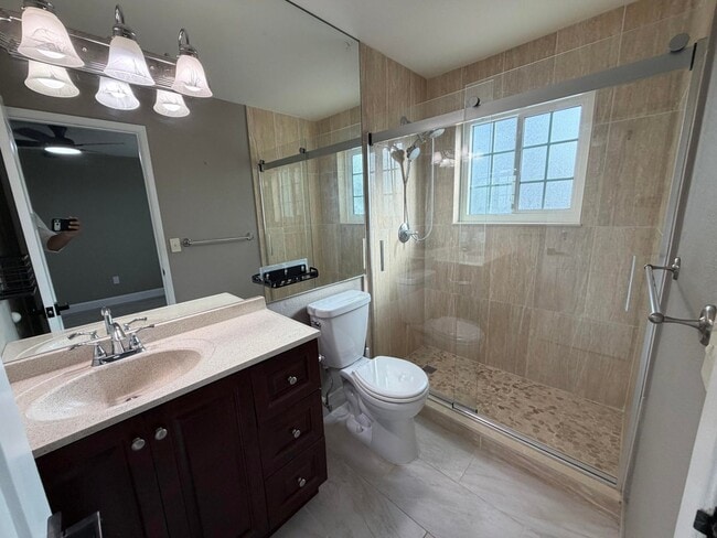 Photo - 117 Yacht Club Way