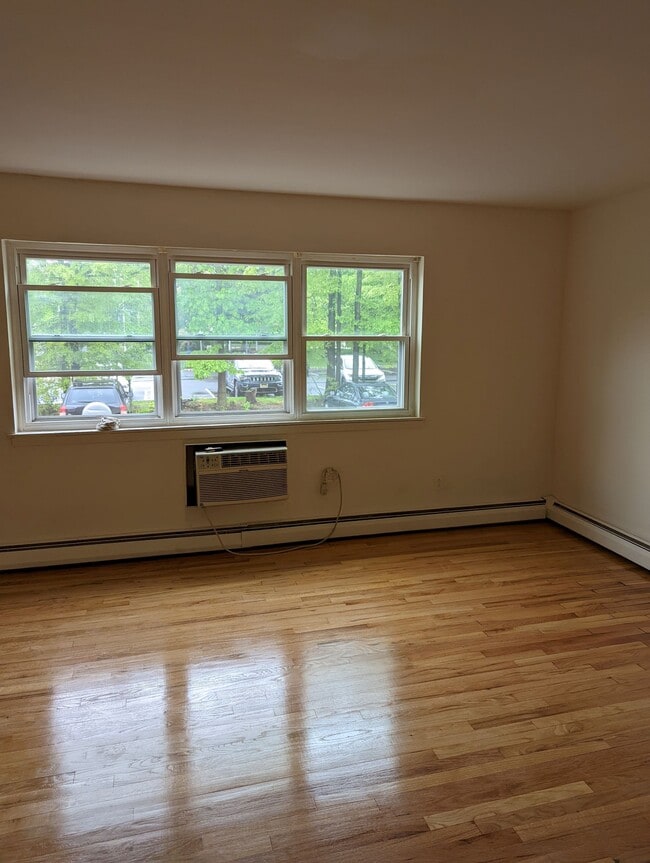 Photo - 7 Charles St Apartments