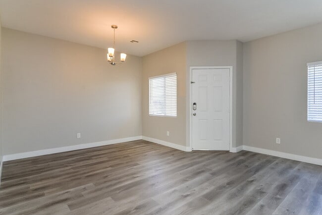 Photo - 1521 Knudson Ct