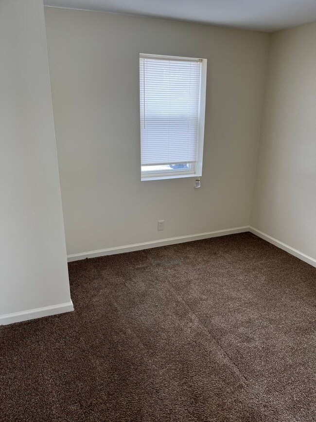 Photo - 2 Bedrooms  & 1 Bathroom - In Lakemore