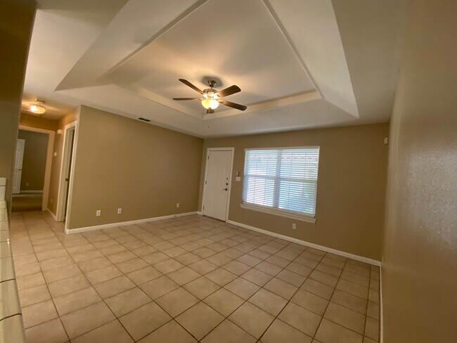 Photo - 1209 Swallow Ave Unit #3