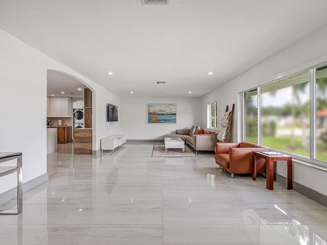 Photo - 16010 NW 37th Ct