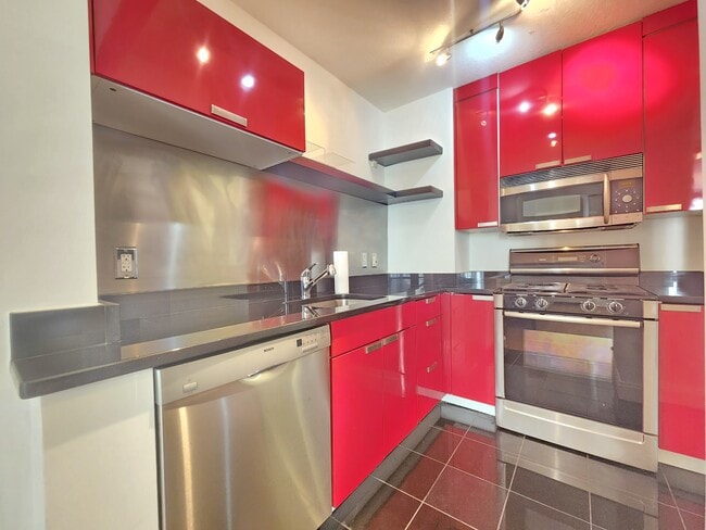 Photo - 4242 East West Hwy Unit 1020