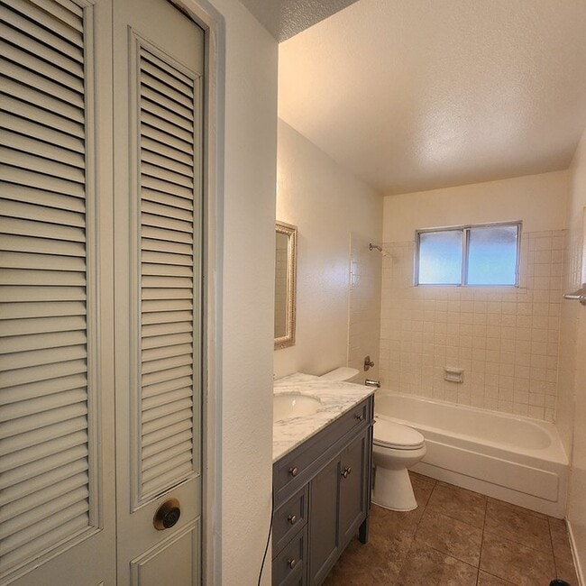 Photo - Sweet 3bedroom 2bath near 101 - Amazing location with parks, pools and golf!