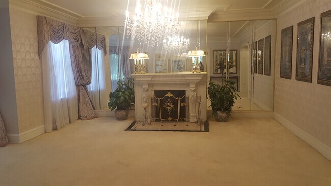 Photo - 6746 S Jeffery Blvd