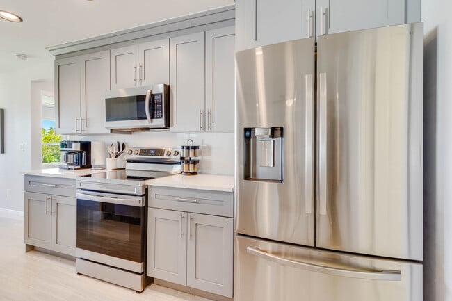 Photo - 1621 NE 17th Terrace