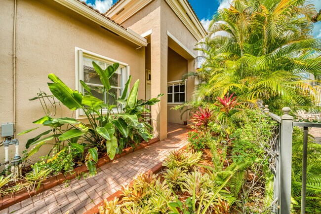 Photo - 5818 NW 119th Dr