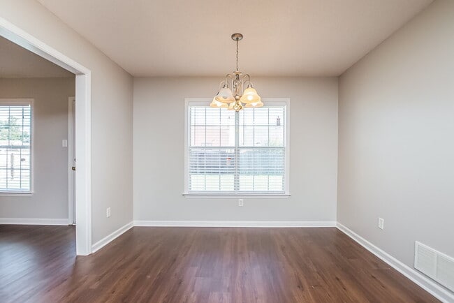 Photo - 7722 Pin Cove