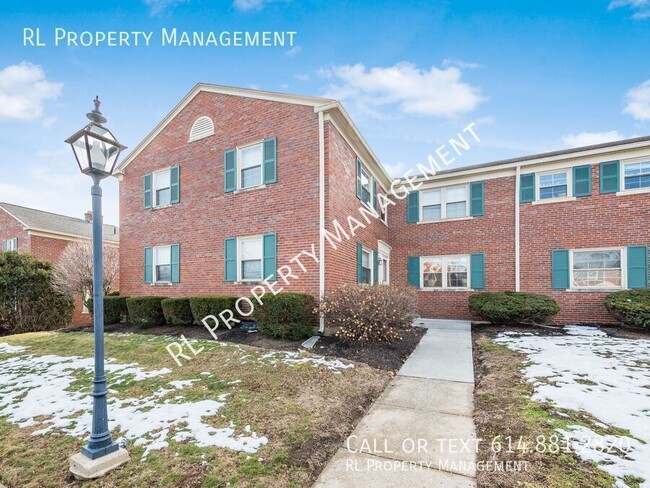 2 Bed/1.5 Bath Condo in Grandview Heights!! - 2 Bed/1.5 Bath Condo in Grandview Heights!! Unidad C