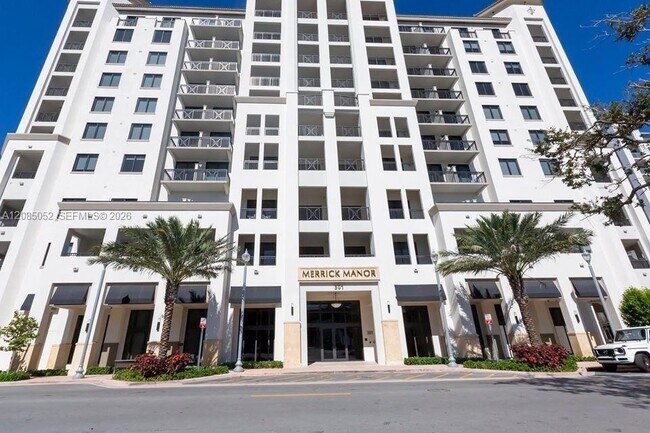 301 Altara Ave Unit 813