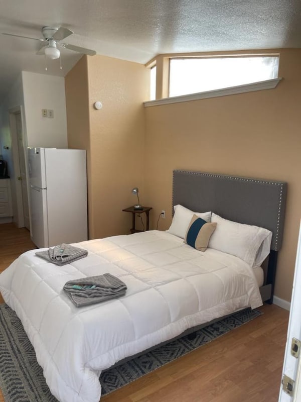 Photo - 3345 Lakeshore Blvd Unidad 3