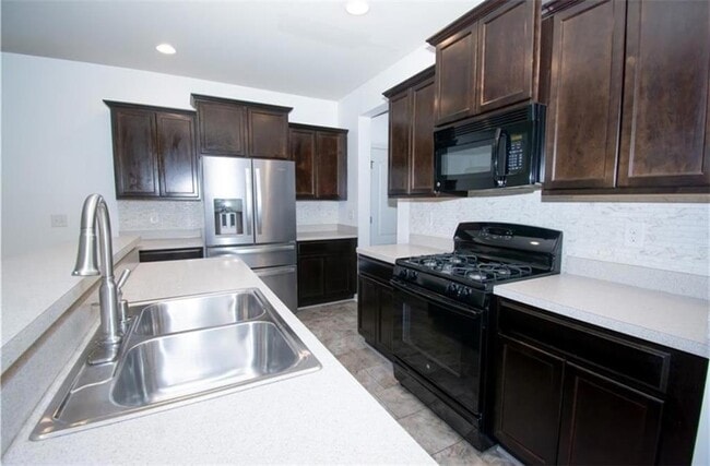 Photo - 162 Townview Dr