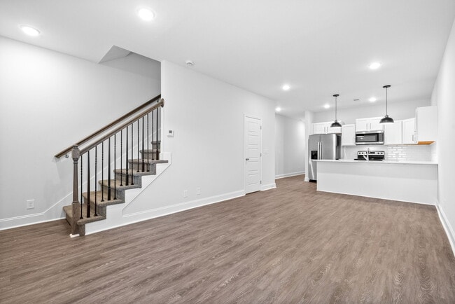 Photo - 760 Tracy Ln