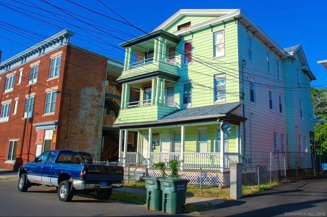 Building Photo - 442 Carroll Ave Unit 2 Rental