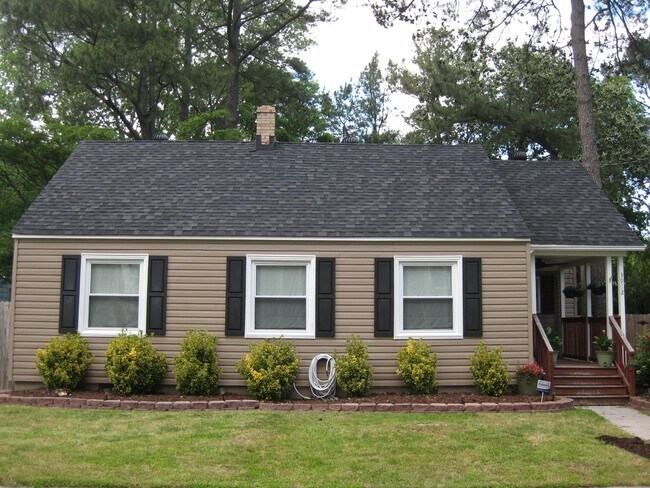 Photo - 3912 Davis St