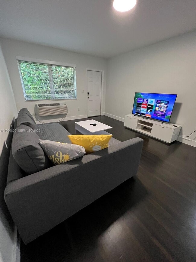 Photo - 620 Jefferson Ave Unit 2