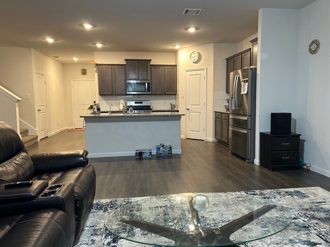 Photo - 1316 Wrangler Way