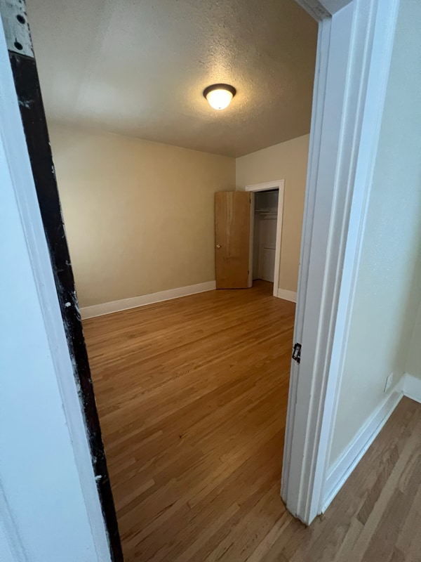 Photo - 509 4th St N