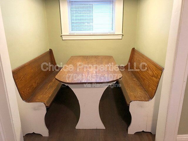 Photo - 1617 Fountain View St