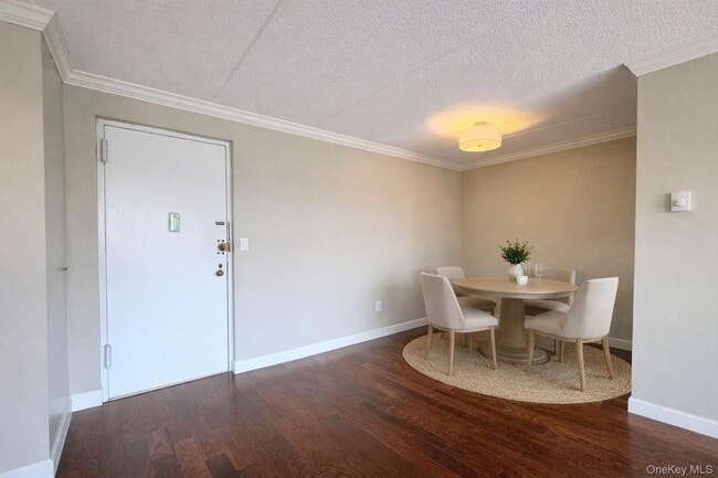 Photo - 128 Colonial Pkwy Unit 3B