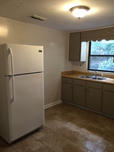 Photo - 2 Bed 1 Bath Home | Carport | Pet Friendly with Fenced Yard | Washer Dryer Hook Ups | Section 8 W...