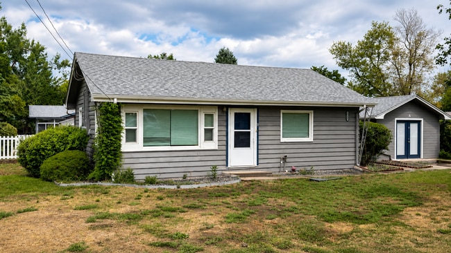 8705 W 32nd Ave Unidad 8705 W 32nd Avenue, Wheat Ridge, CO 80033