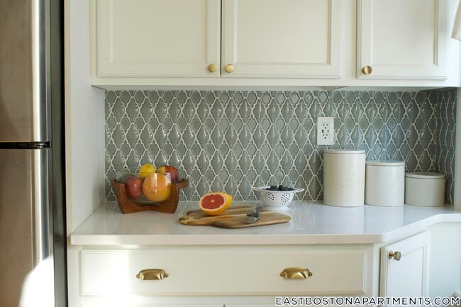 Photo - 150 Bremen St Unidad 1