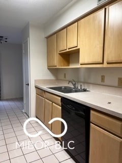 Photo - 5522 Greenview Dr