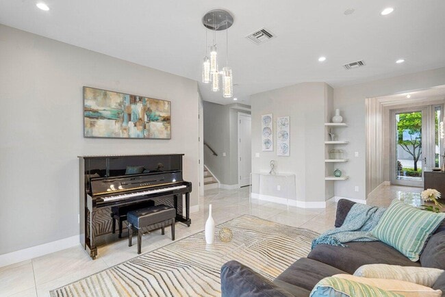 Photo - 1841 NW 42nd Dr