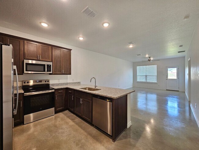 Photo - 604 Pacific Crest Trl Unit 604 Pacific Crest Trl - B