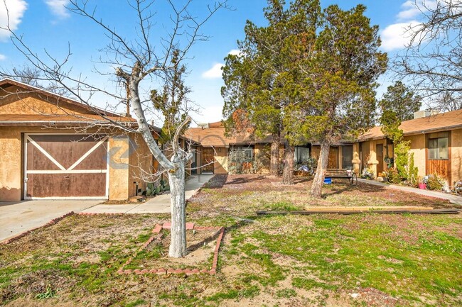 Photo - 836 W Atkins Ave