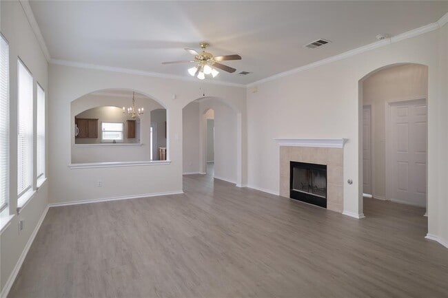 Photo - 1740 Amberwood Loop