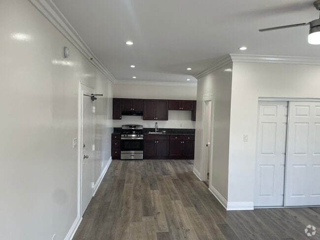 Building Photo - 1117 S Westlake Ave Unit 210 Rental