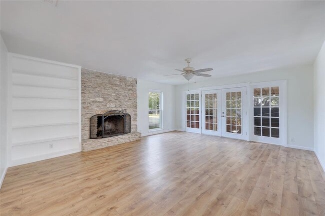 Photo - 8835 Tallwood Dr