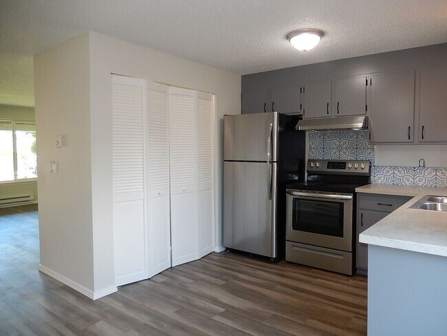 Photo - Federal way Duplex - 2 bedroom 1 bathroom ...
