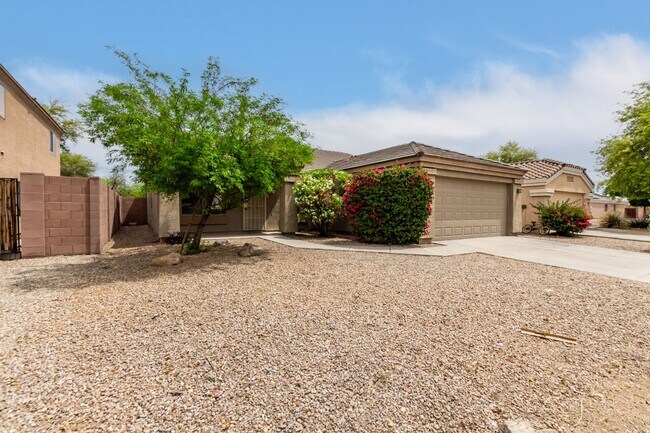Photo - Single-Story 3 Bedroom Home in Rancho El Mirage