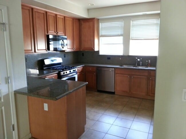 Photo - 1319 De Altura Common