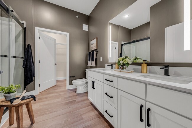 Luxe 360 on Centerpointe