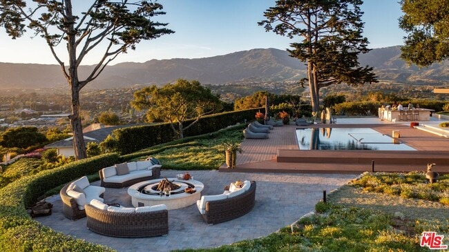 Photo - 4610 Via Vistosa