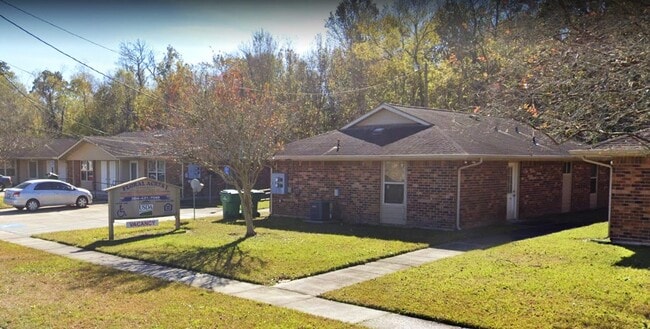 Photo - 46 Iris Ln