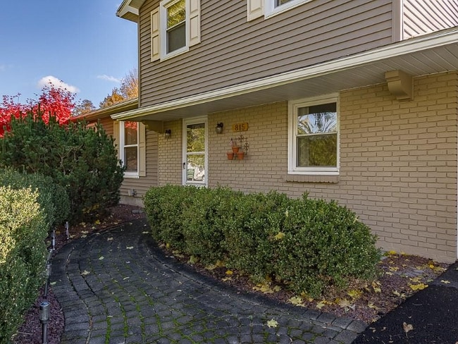 Photo - 815 Westwood Trail